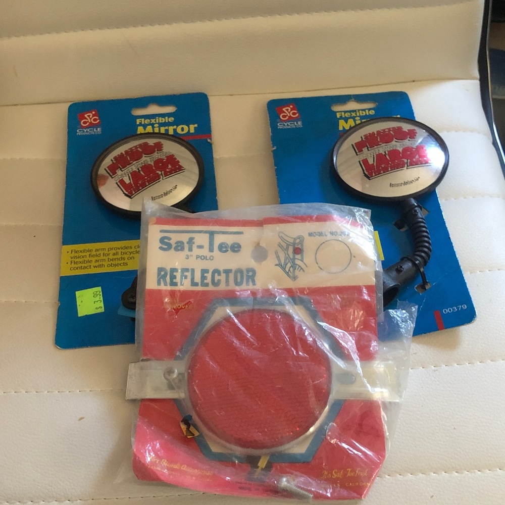 NWT Bike/bicycle reflector and 2 bike mirrors
